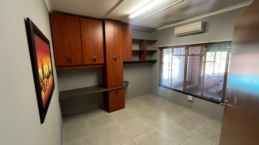 3 Bedroom Property for Sale in Protea Park North West